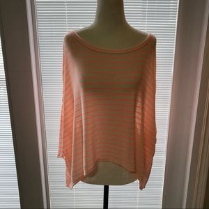 🌸5/$25🌸 
 Guess | Size L | Striped Knit Crop Top